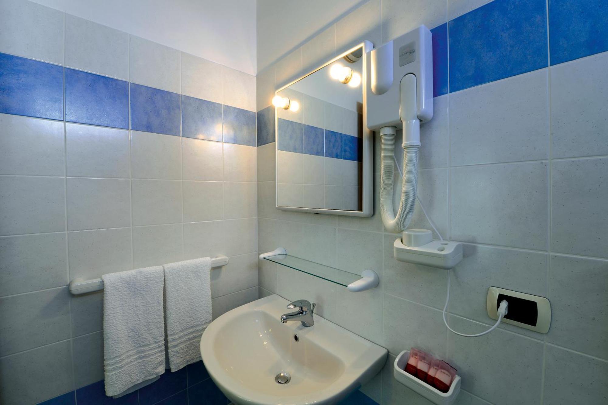 Hotel Residence Margherita 토르토레토 객실 사진